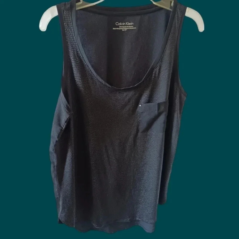 Calvin klein singlet top size Small